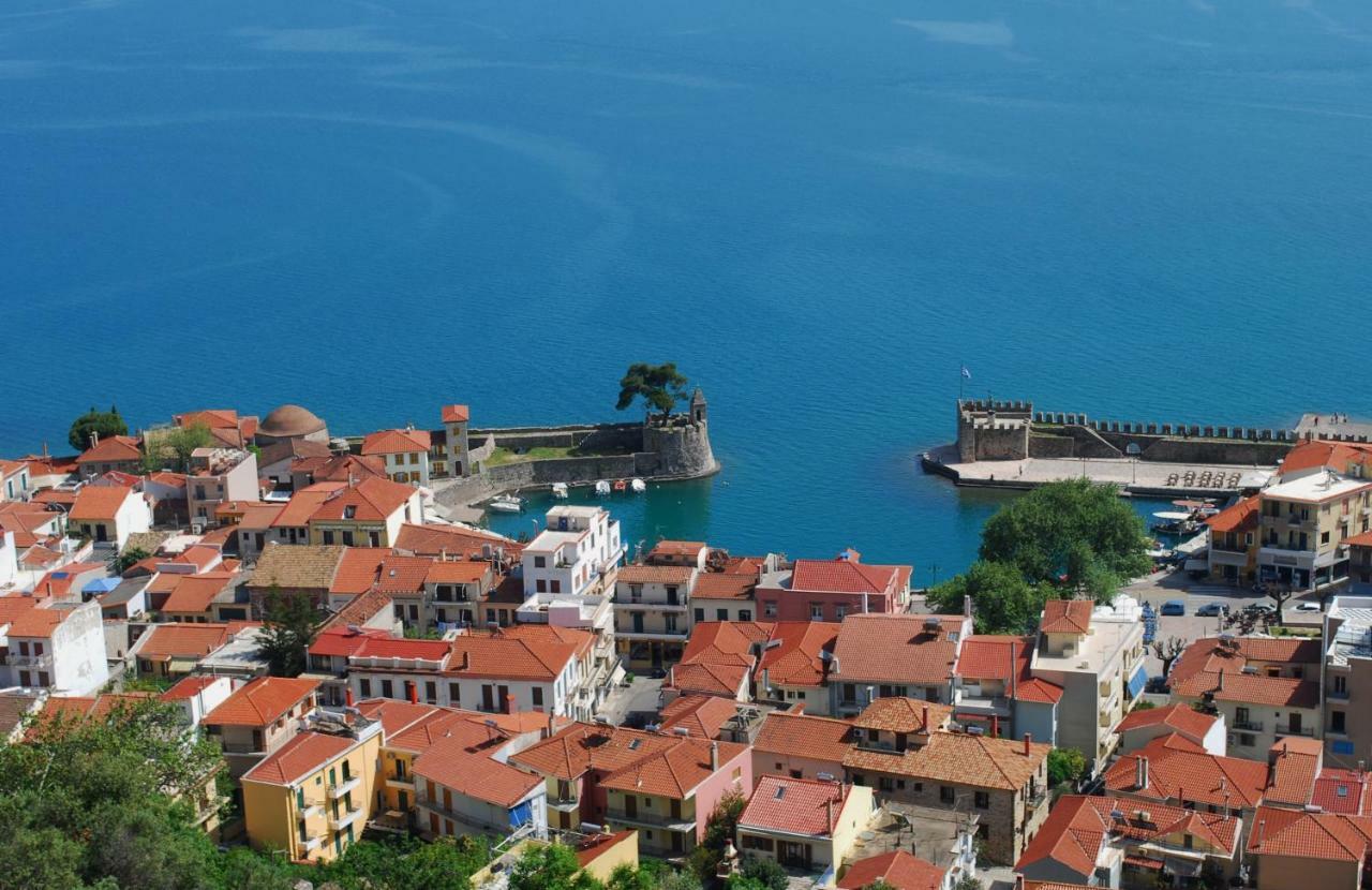 Villa "Pietra E Mare" Nafpaktos Exteriör bild